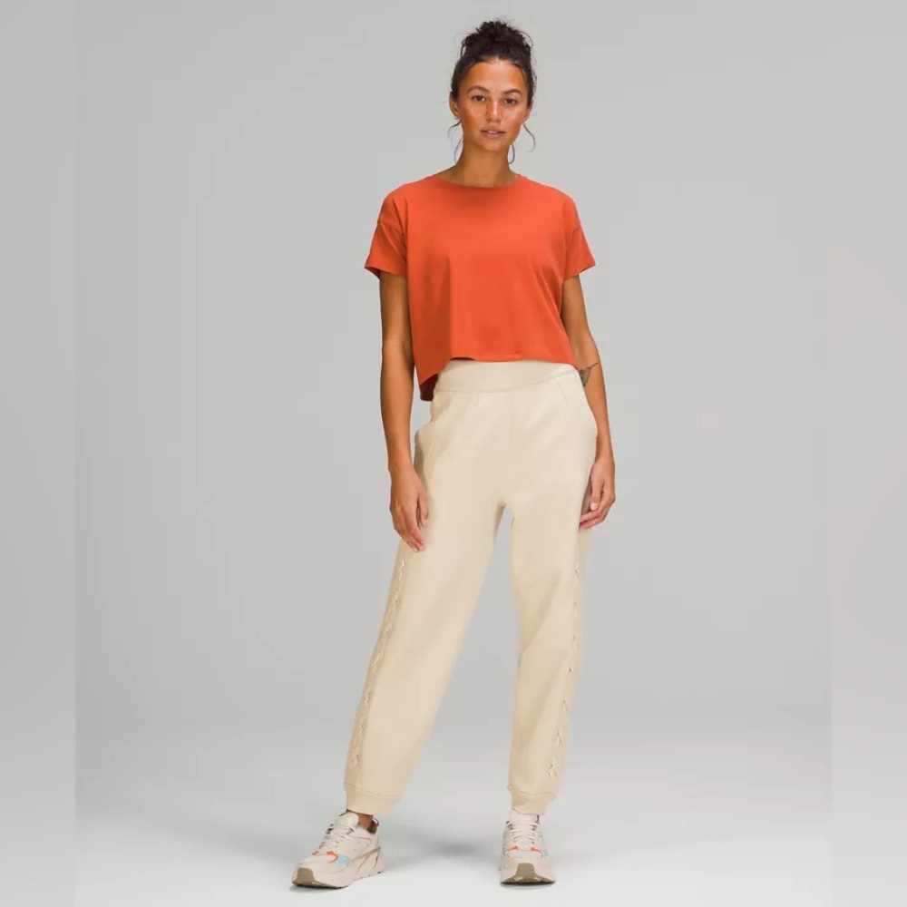 Lululemon Braided Leg Detail High-Rise Women’s Full-Length Joggers Cream Size 6